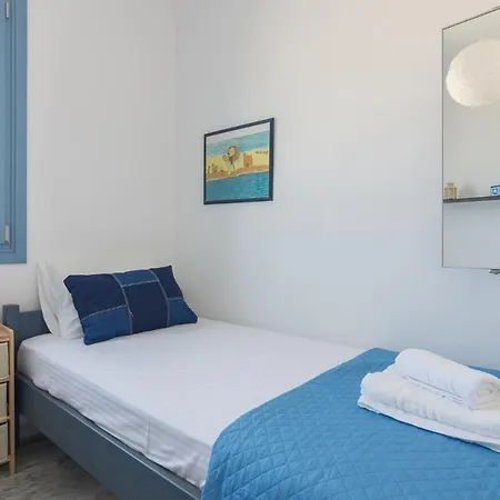 Apartment Overlooking The Sea In Paros Apartman Párosz