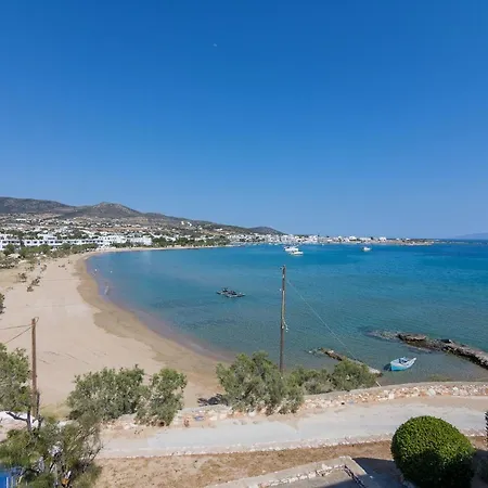 Apartment Overlooking The Sea In Paros Párosz